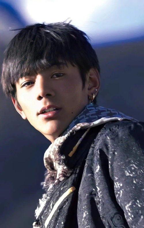 丁真最新爆料,揭秘他的私生活与事业新动向  第3张